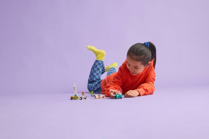 LEGO® Friends 42641 Surf- en scooterplezier met de honden