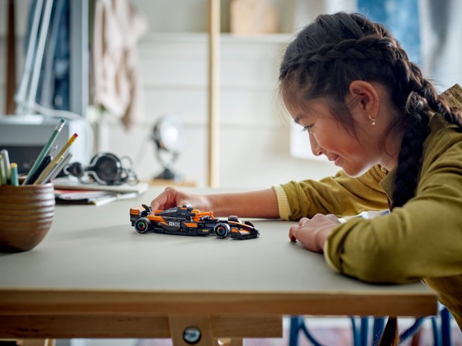 LEGO® Speed Champions 77251 McLaren F1® Team MCL38 racewagen
