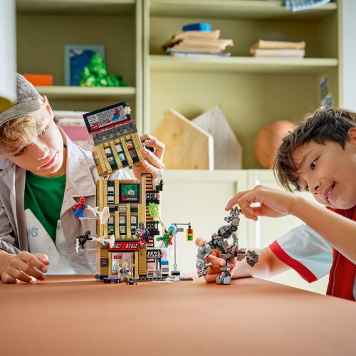LEGO® Super Heroes 76342 Spider-Man contra Mysterio: O Daily Bugle