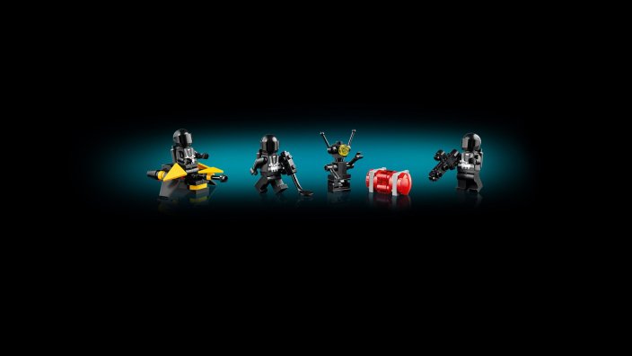 LEGO® Icons 10355 Le Blacktron Renegade