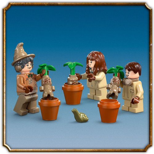 LEGO Harry Potter 76445 Bradavický hrad: Hodina bylinkářství