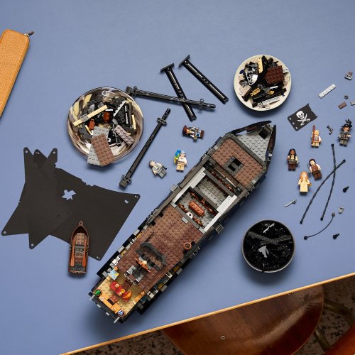 LEGO® Icons 10365 Het piratenschip van kapitein Jack Sparrow