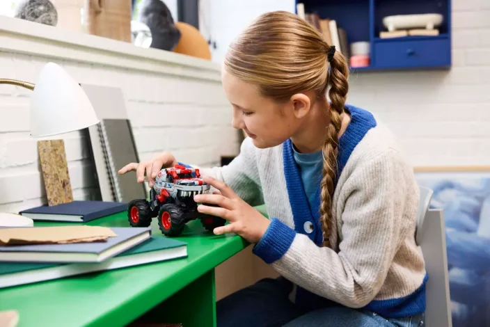 LEGO® Technic™ 42200 Pull-Back Monster Jam™ ThunderROARus™