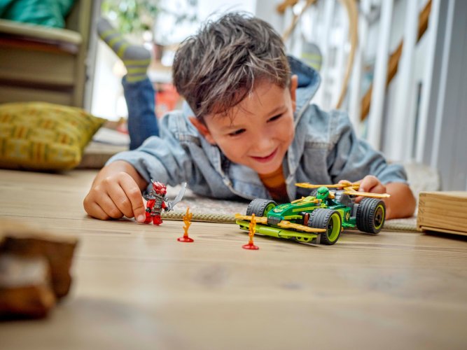 LEGO® Ninjago® 71828 Samochód wyścigowy Lloyda z napędem typu pull-back