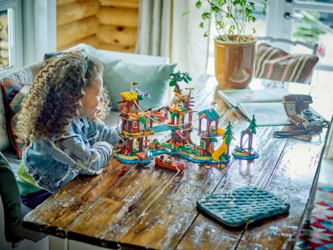 LEGO® Friends 42631 Avonturenkamp boomhut