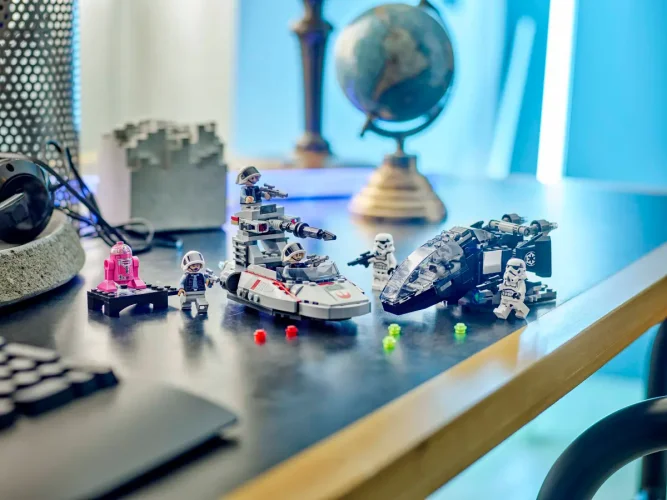 LEGO® Star Wars™ 40755 Imperial Dropship vs. Rebel Scout Speeder