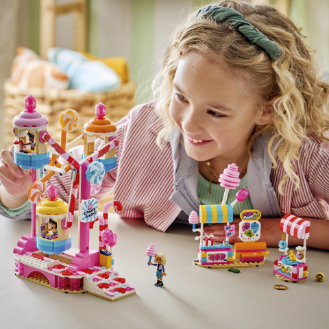 LEGO® Friends 42700 Cupcake-Riesenrad