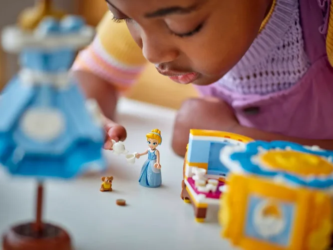LEGO® Disney™ 43266 Vestido da Cinderela