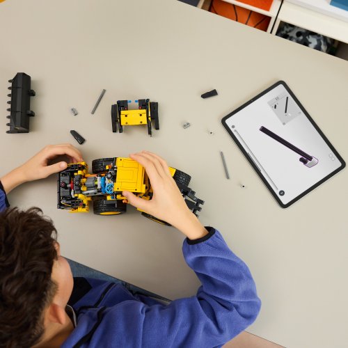 LEGO® Technic 42209 Cargadora con Ruedas Volvo L120 Electric