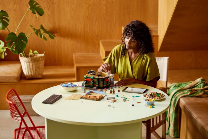 LEGO® Icons 10350 Eckhaus im Tudorstil